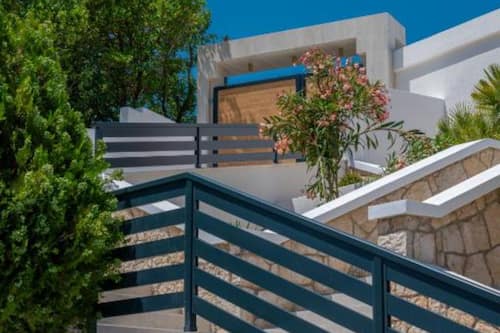 Villa (Six Bedroom Villa) | Exterior