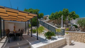 Villa (Six Bedroom Villa) | Exterior