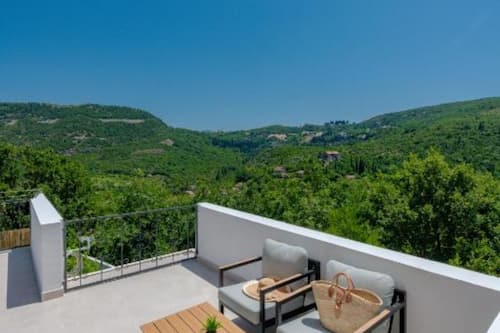 Villa (Six Bedroom Villa) | Terrace/patio