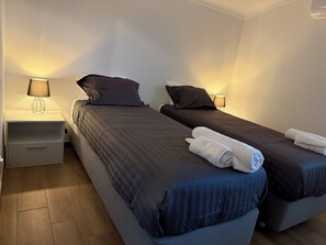 Free WiFi, bed sheets