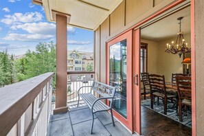Property grounds - Luxury 3BR/3.5BA condo near downtown Breck—Main St Station 3305, sleeps up to 8! (Breckenridge)