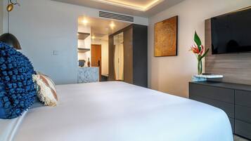 Caja fuerte, escritorio, espacio para trabajar con un portátil