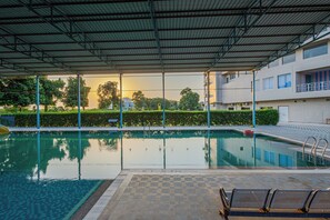 Indoor pool - Bamboo Saa Sunrrise Wedding & Wellness Resort, Jaipur (Amer)