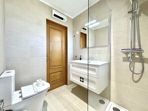 Shower, towels - Vilamoura Beach Village 2 by Homing (Loulé)