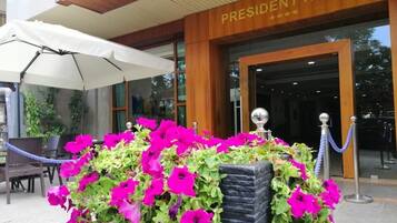 Mặt tiền nơi lưu trú