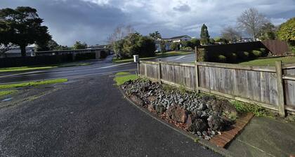 Private Studio Sleepout in Auckland's Convenient Location