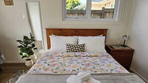 1 bedroom - Private Studio Sleepout in Auckland's Convenient Location (Papakura)