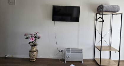 Private Studio Sleepout in Auckland's Convenient Location