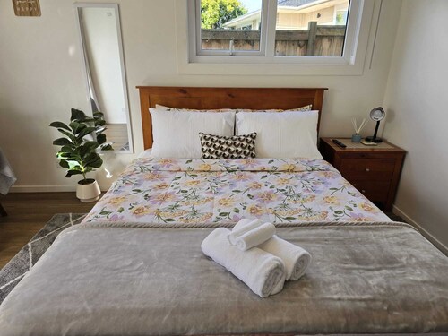 Private Studio Sleepout in Auckland's Convenient Location
