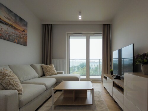 RentPlanet - przy Dworcu Głównym