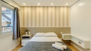 Apartamento básico | 2 quartos, Wi-Fi de cortesia