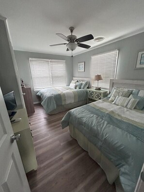 3 chambres, Wi-Fi gratuit, draps fournis