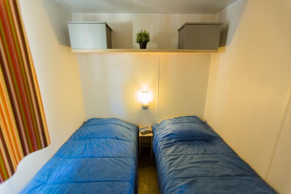 Mobile Home | 3 bedrooms, individually furnished