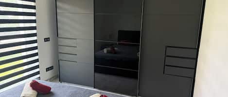 1 quarto, ferros/tábuas de passar roupa, Wi-Fi, roupa de cama
