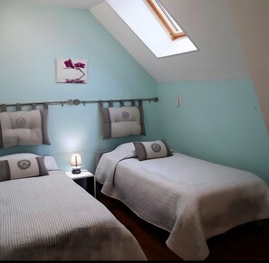 2 Schlafzimmer, Bügeleisen/Bügelbrett, WLAN, Bettwäsche