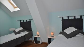 2 多间卧室、熨斗/熨衣板、WiFi、床单