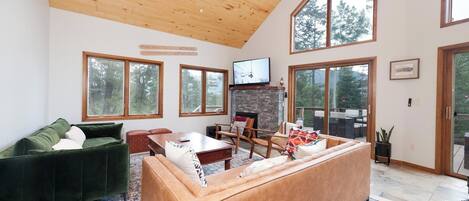 TV connectée, cheminée