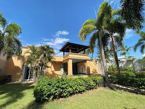 Villa, 4 Bedrooms, Smoking, Private Pool | Exterior