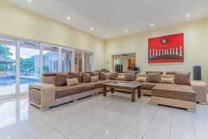 Villa, 4 Bedrooms, Smoking, Private Pool | Living room