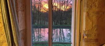 La maison du canal, cosy artist's house, pets welcome