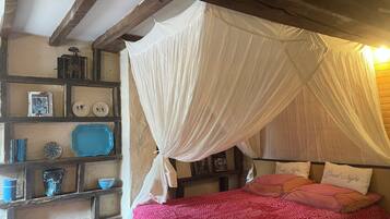 3 chambres, fer et planche Ă repasser, Wi-Fi, draps fournis