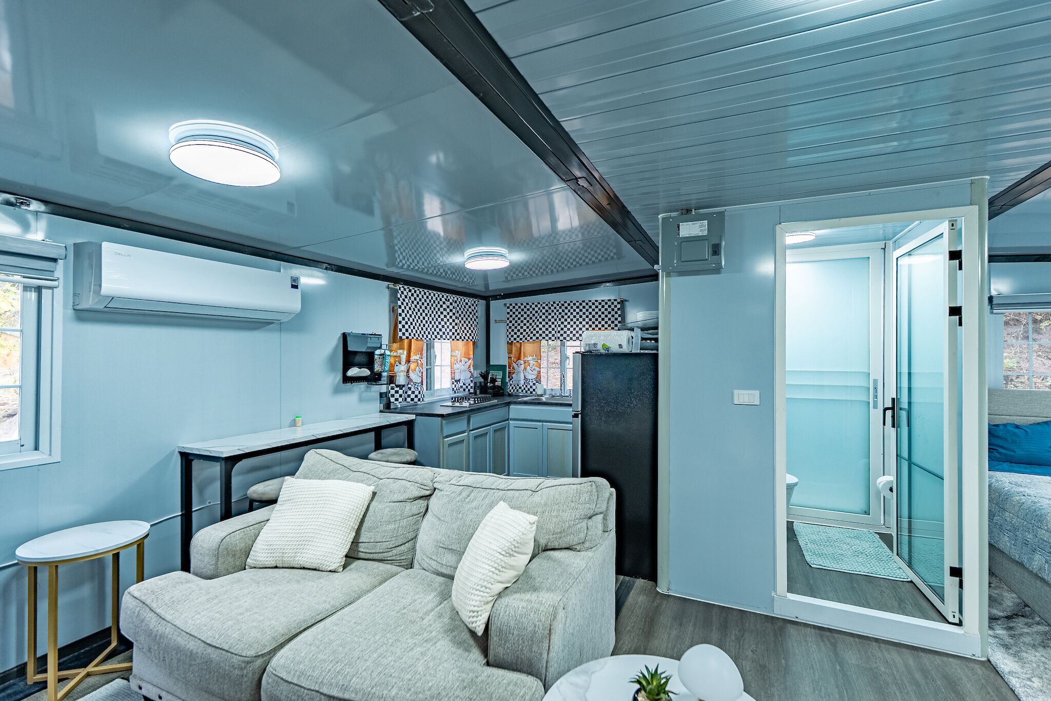 Smart TV, fireplace, books