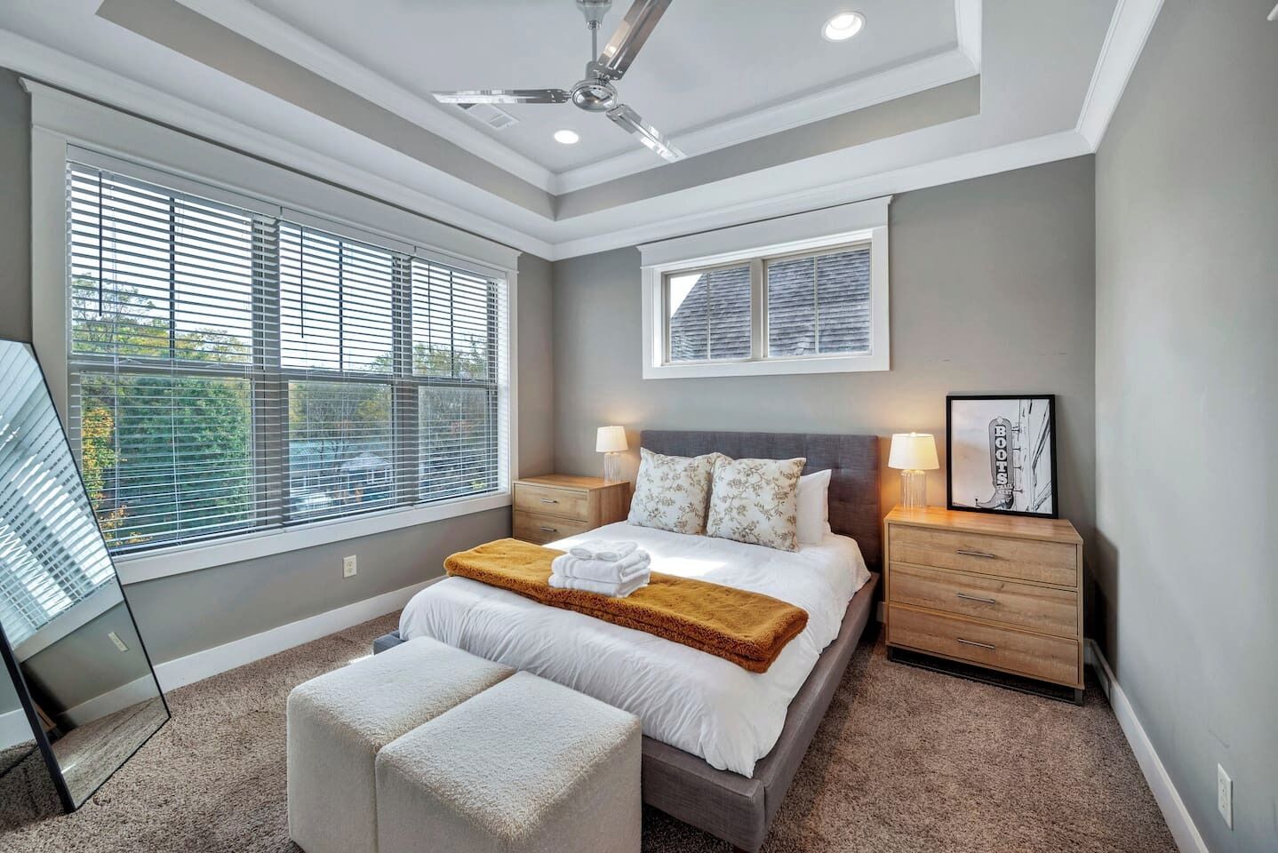 3 habitaciones, tabla de planchar con plancha y wifi gratis 