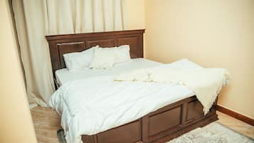 WiFi, bed sheets