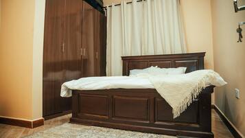 4 Schlafzimmer, WLAN, Bettwäsche