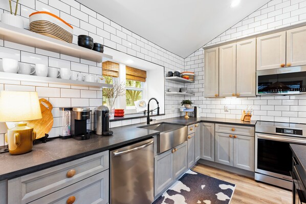 Dishwasher, toaster, cookware/dishes/utensils