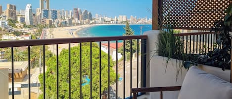 高級雙人房, 陽台, 海景 | 露台/庭院