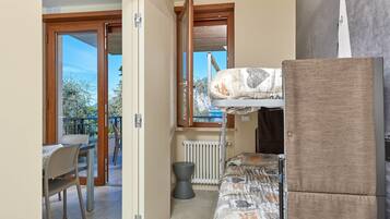 2 Schlafzimmer, Reisekinderbett, WLAN, Bettwäsche