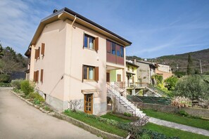 Exterior - Casa La Palma-Comfortable apartment on the hill, Casa La Palma - Comodo appartamento in collina (Costermano)