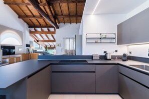 Fridge, microwave, oven, stovetop