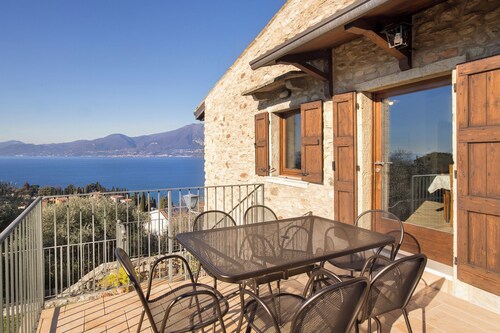 Villa Lucia Coi-Quiet and lake view, Villa Lucia Coi - Tranquilla e vista lago