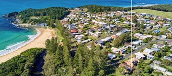 3 bedroom townhouse with Ocean breeze