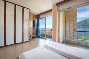 3 chambres, fer et planche à repasser, Wi-Fi, draps fournis