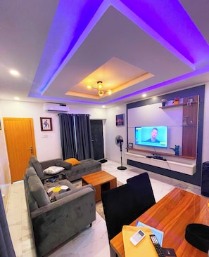 Family Apartment, Balcony, City View | Living area