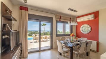 Casa, para fumantes | 5 quartos, quartos à prova de som
