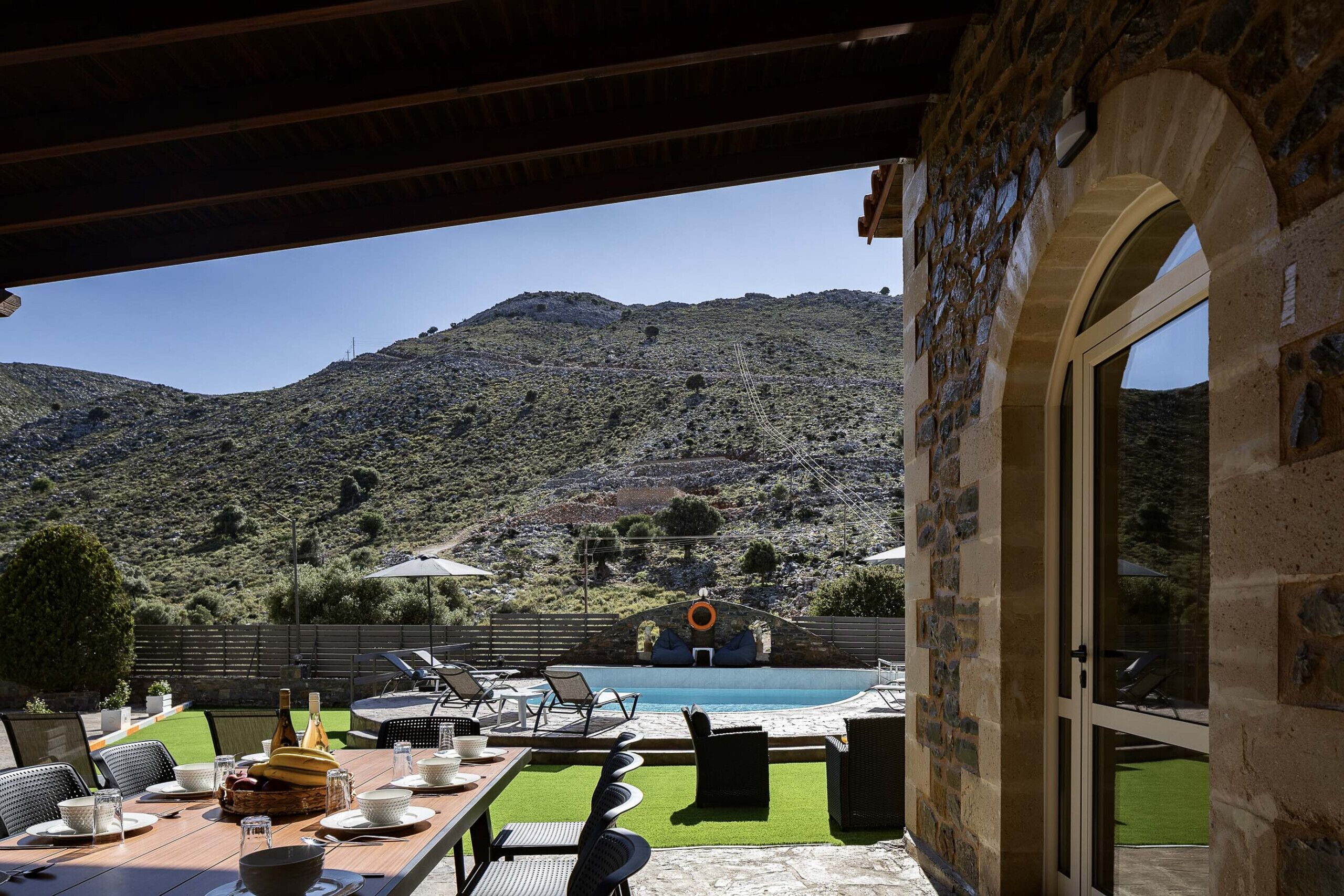 Villa | 7 bedrooms, soundproofing