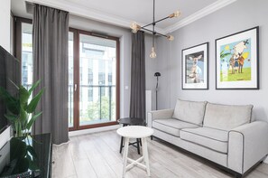 Apartment, Balcony | Iron/ironing board