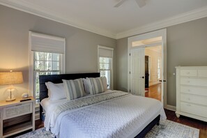 4 habitaciones, tabla de planchar con plancha y wifi gratis 