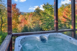 مغطس سبا خارجي