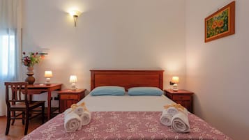 Vierbettzimmer, Balkon, Stadtblick