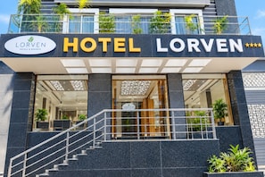 Front of property - Hotel Lorven (Tirupati)