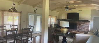 San Bernard River House  4-BR, 3-B stunning river views, fishing pier, boat lift
