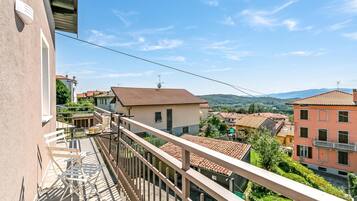 Family Villa, 2 Bedrooms, Balcony (Casa Tramonti: Mountain-View with) | Property grounds