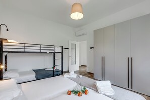 家庭別墅, 多間臥室 (Casa Tramonti) | 2 間臥室、熨斗/熨衣板、免費無線上網、床單