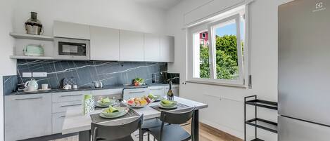 Villa Familiale, 2 chambres, balcon (Casa Tramonti: Mountain-View with) | Cuisine privée