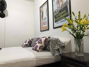 1 bedroom, WiFi, bed sheets